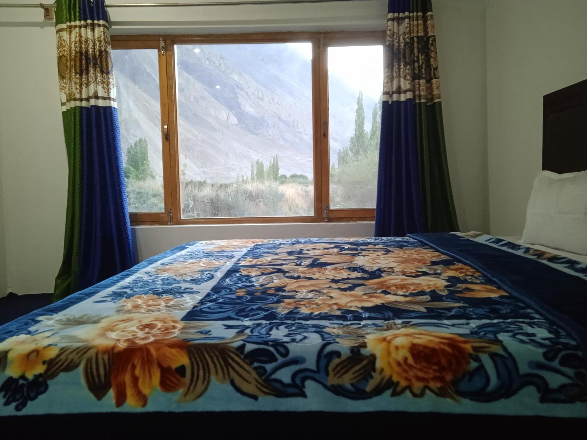 Nubra Holiday Deskit Room photo